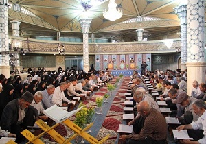 جمع خوانی قرآن در ماه مبارک رمضان+فیلم