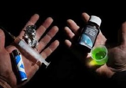 کشف ۳۷ کیلوگرم تریاک از یک دستگاه کامیون + فیلم