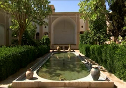 موانع پیاده‌روها در کمین معلولان + صوت