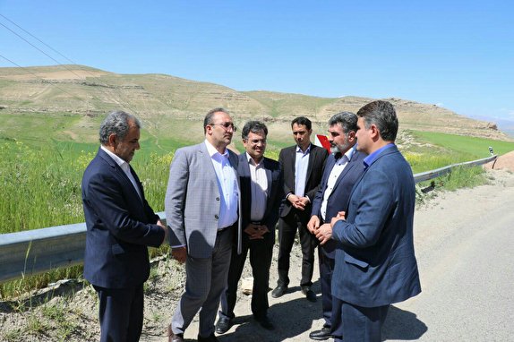 بررسی مسایل، مشکلات و پیشرفت پروژه&zwnj;های راهداری شهرستان شاهین دژ