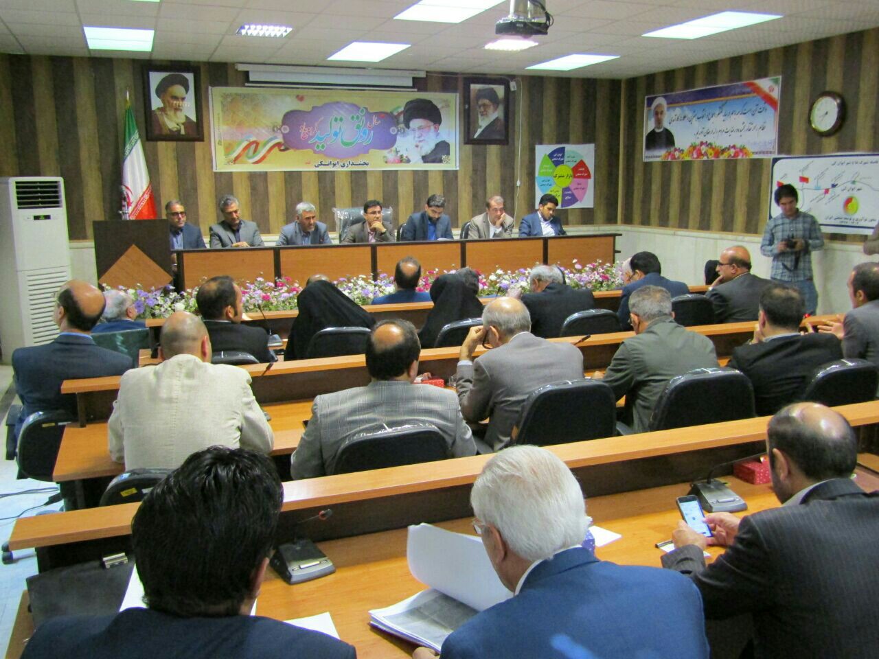 ممنوعیت واردات ۱۵۳۰ قلم کالا در سال جاری/تقاضا برای برخی مواد پتروشیمی کشور ۲ برابر افزایش یافت
