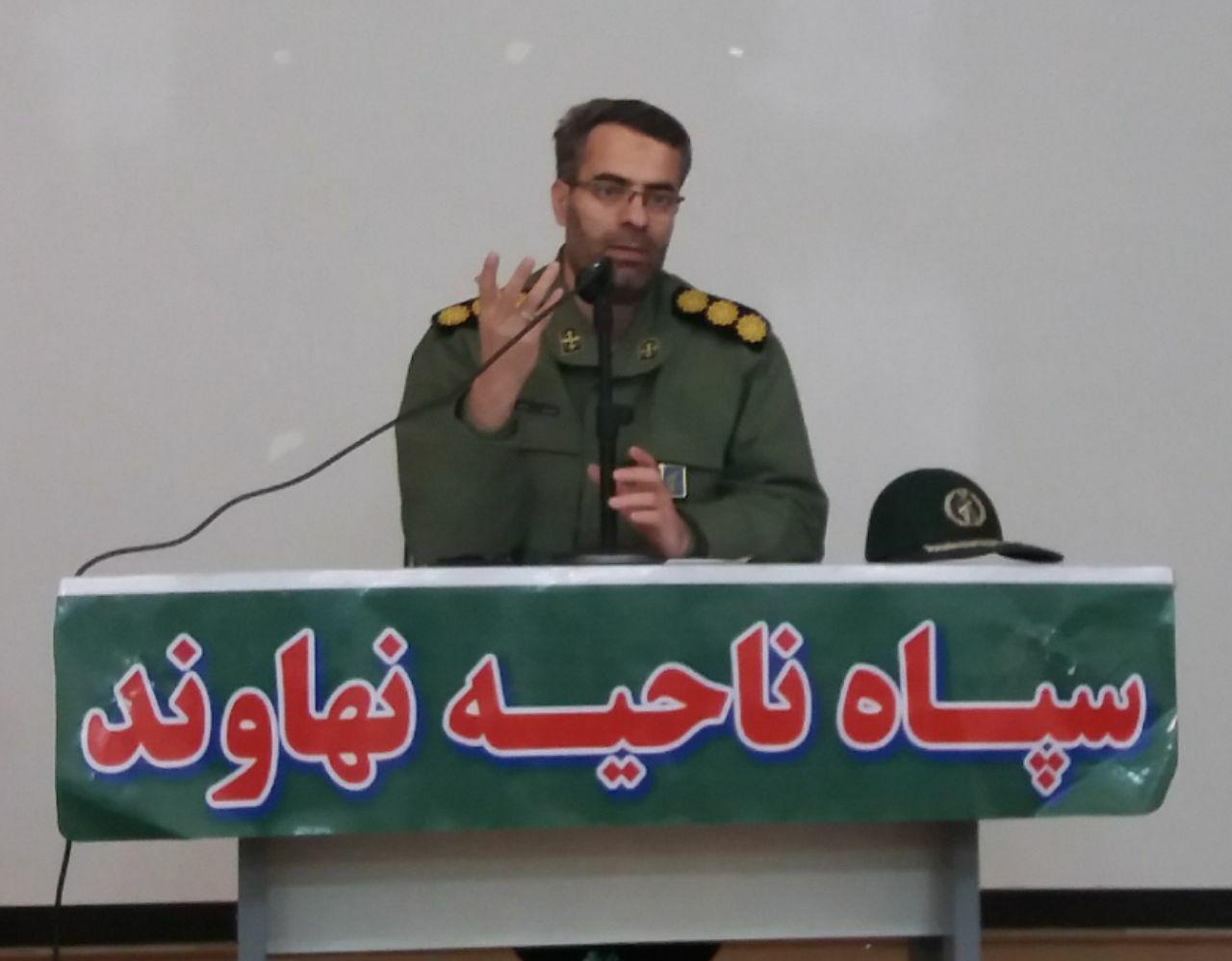 فضای مجازی هدف دشمن برای ضربه زدن به کشور