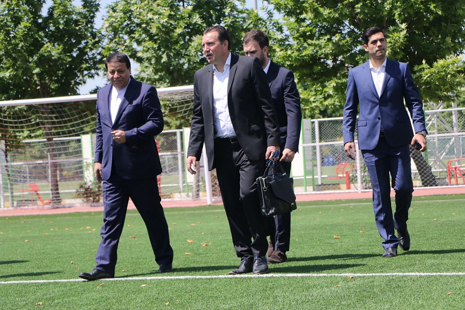 سرمربی جدید تیم ملی از امکانات مرکز ملی فوتبال ایران بازدید کرد