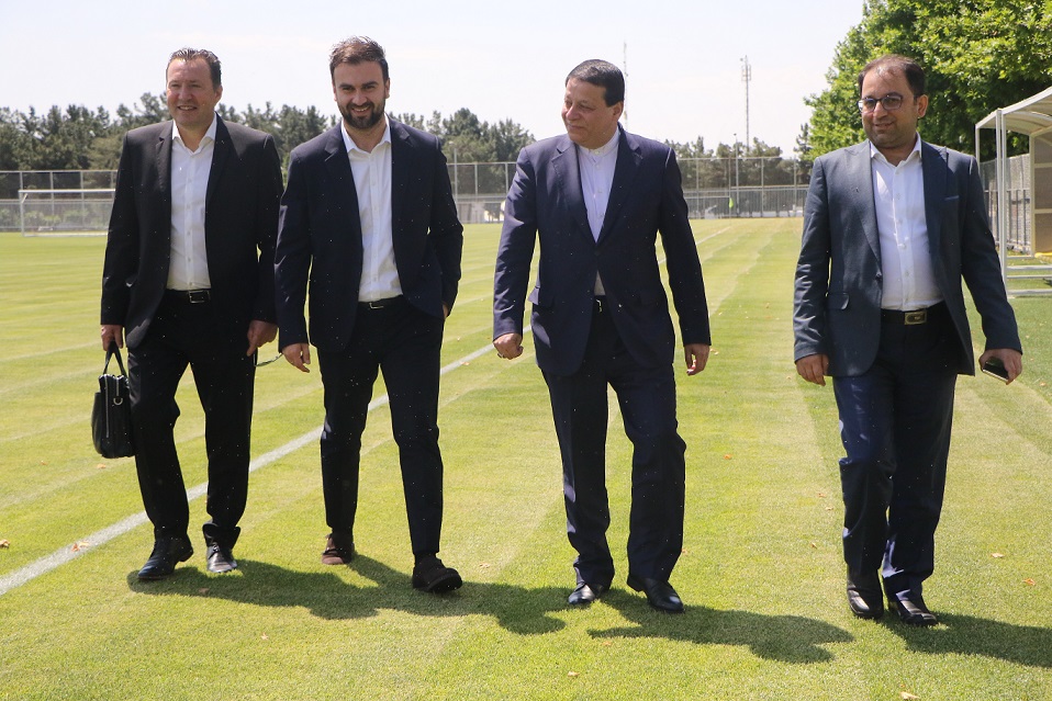 سرمربی جدید تیم ملی از امکانات مرکز ملی فوتبال ایران بازدید کرد