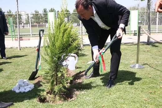سرمربی جدید تیم ملی از امکانات مرکز ملی فوتبال ایران بازدید کرد + تصاویر
