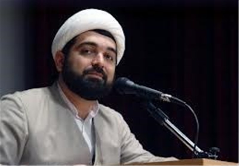 هر مسلمانی دخترش را با نام مبارک 