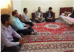 دیدار سرپرست فرمانداری حمیدیه با آسیب دیدگان سیل
