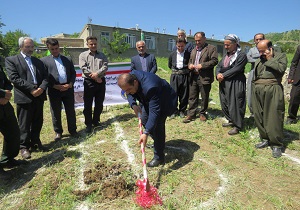 کلنگ زنی ۱۶ واحد مسکن برای مددجویان تحت پوشش امداد در شهرستان سردشت