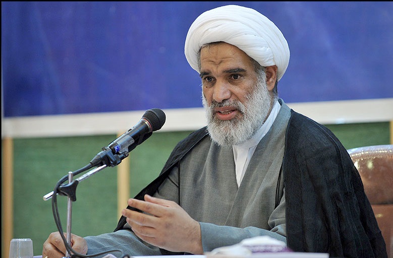 آوردن ناو جنگی به منطقه نمایش مضحک آمریکایی&zwnj;هاست