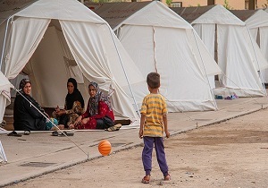پرداخت کمک هزینه معشیتی به سیل زدگان در حمیدیه