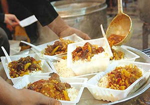 توزیع هزار پرس غذای گرم بین نیازمندان کمیته امداد