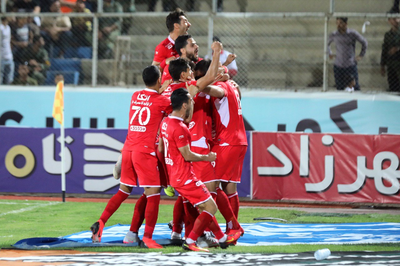 یک گل به ارزش یک جام