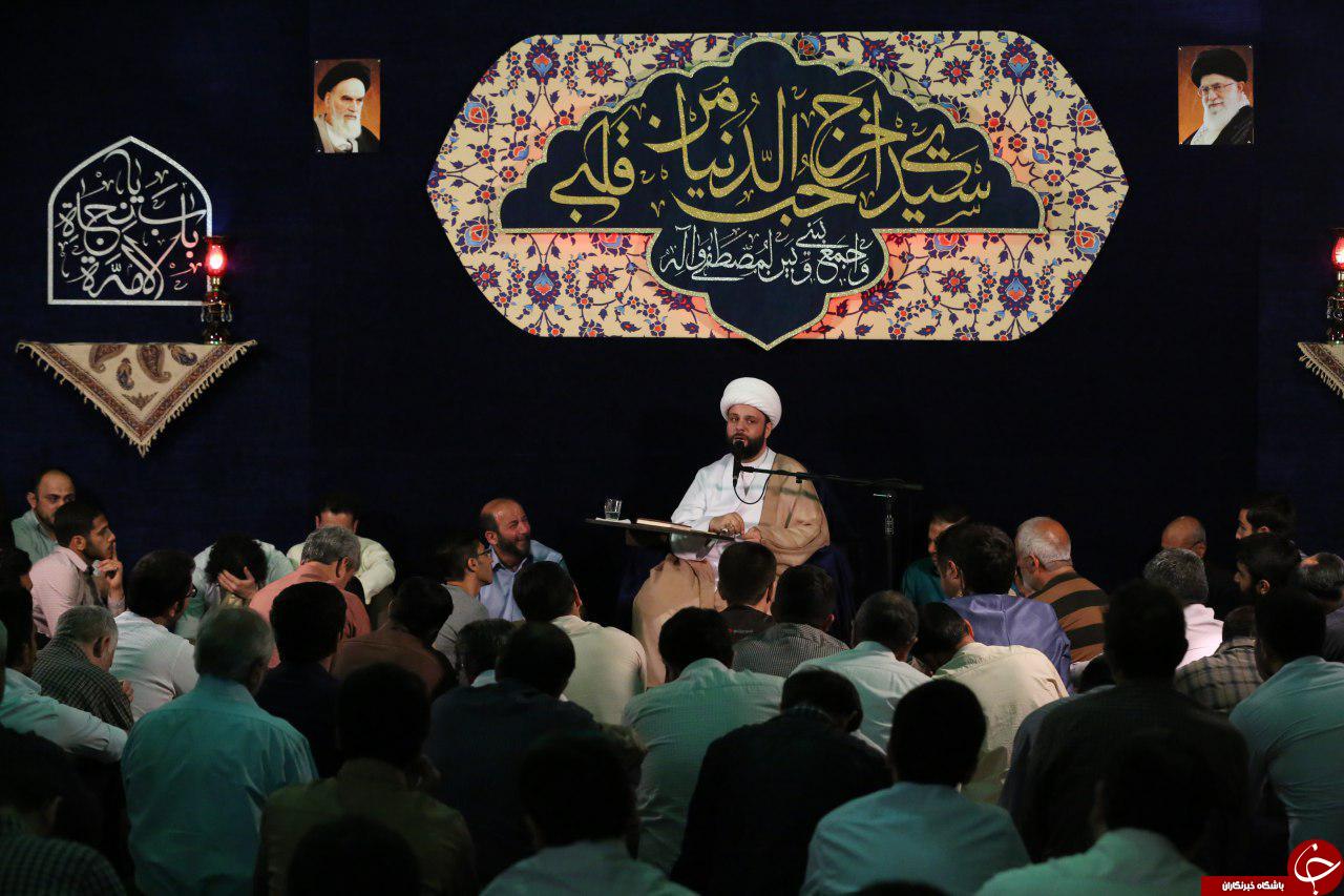 سید الکریم (ع) در شب زیارتی امام حسین (ع)، عاشقان را کربلایی کرد
