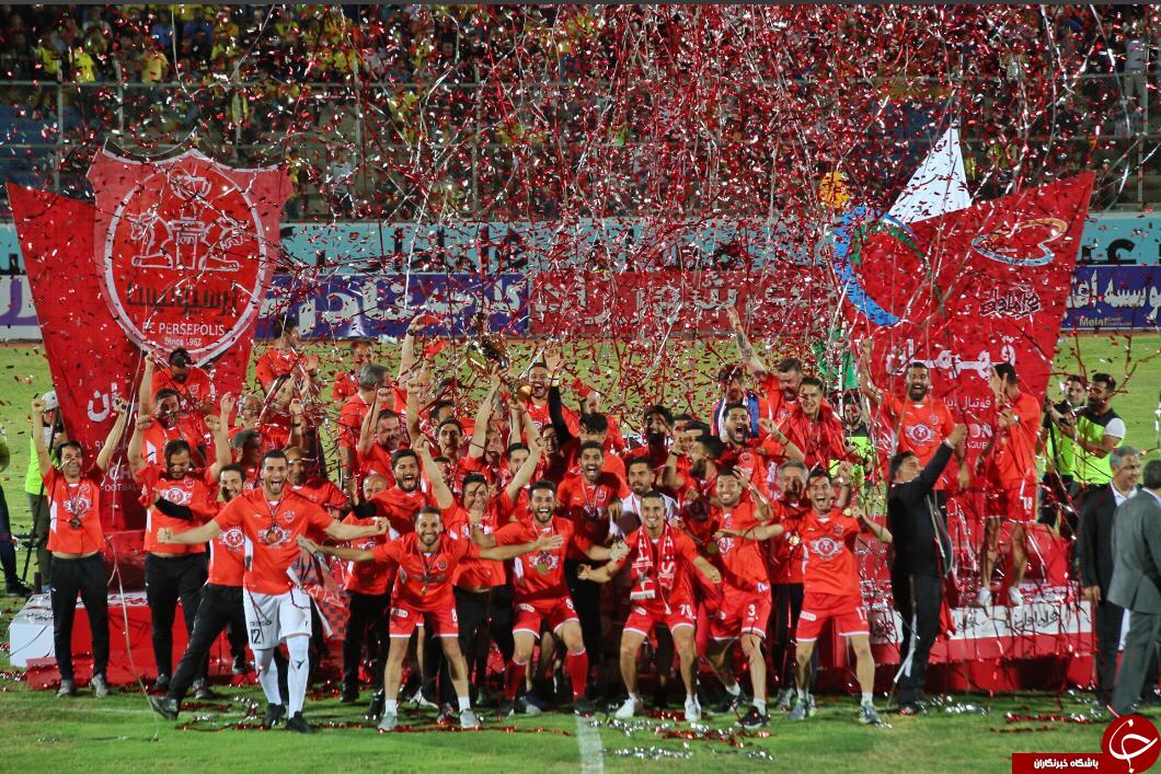 جشن قهرمانی پرسپولیس در ورزشگاه تختی جم +عکس