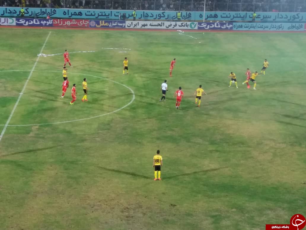 جشن قهرمانی پرسپولیس در ورزشگاه تختی جم +عکس