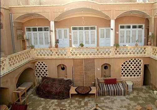 رشد ۱۰ درصدی ورود آمار گردشگران خارجی به اصفهان