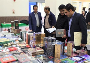 برپایی نمایشگاه کتاب در مهاباد
