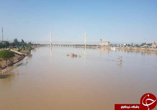 کارون آرام است