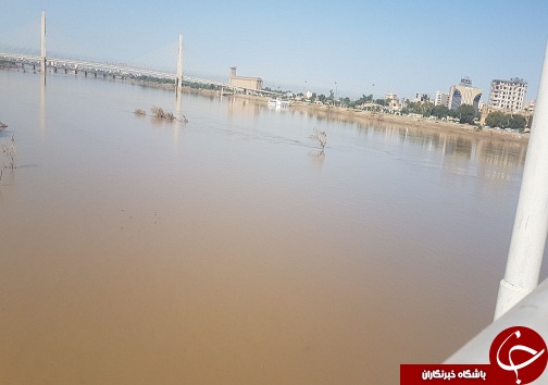 کارون آرام است