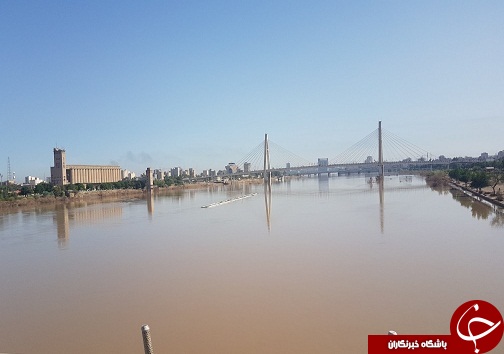 کارون آرام است