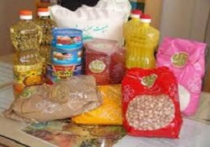 توزیع سبد غذایی و بسته فرهنگی در بین مددجویان