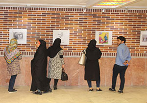 نمایش کاریکاتور‌های جشنواره دوسالانه ایران در نگارخانه سوره
