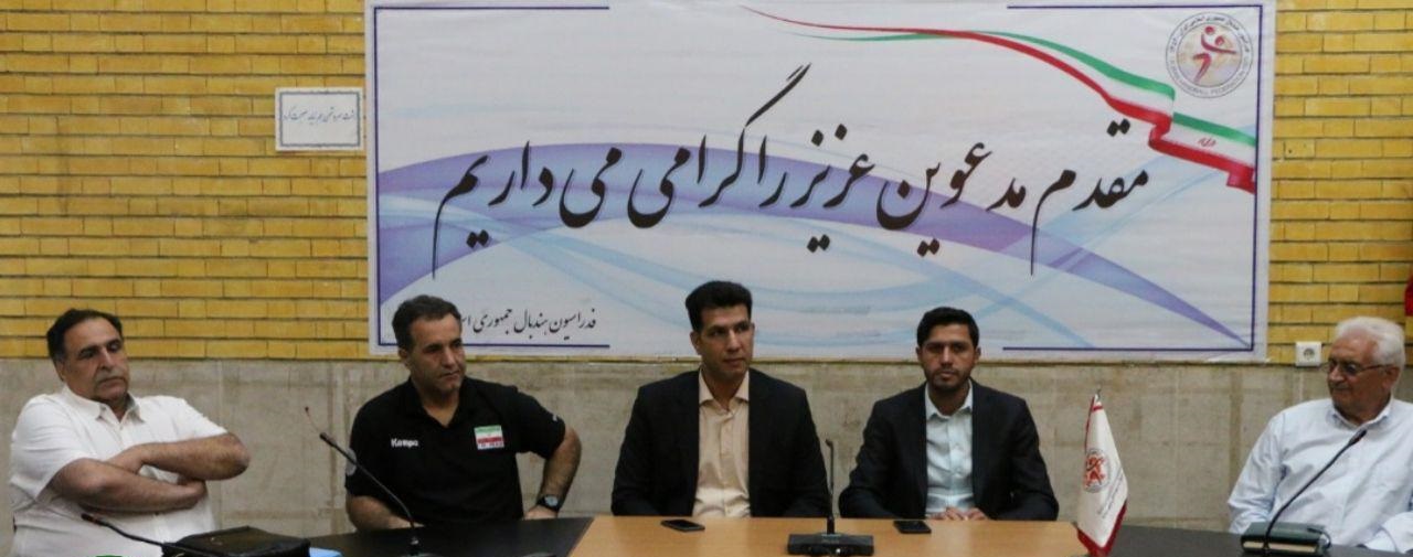نشست رئیس فدراسیون هندبال با اعضای تیم ملی بزرگسالان