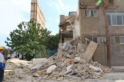 زیرش ساختمان بر اثر گودبرداری غیراصولی