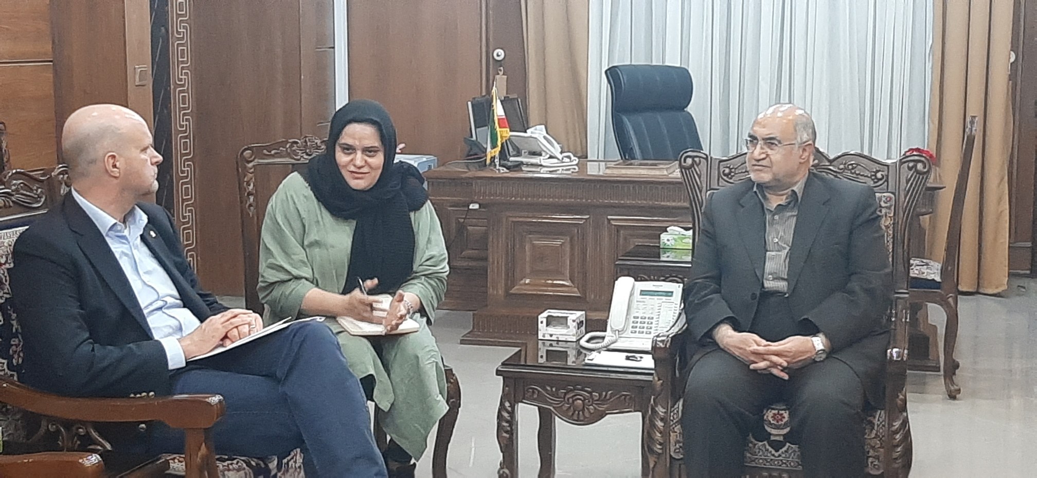 جامع بین الملل باید تلاش کنند تا افغان‌ها به کشور شان بازگردند/حضور مهاجران افغانستانی هزینه‌های زیادی را به کرمان تحمیل کرده /قاچاق مواد مخدر و انسان از افغانستان باعث ناامنی می شود