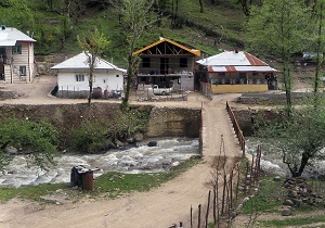 مشکل سازی ساخت و سازهای نا آگاهانه در مسیر رودخانه