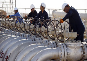 عراق دلیل خروج کارکنان اکسان‌موبیل را سیاسی دانست
