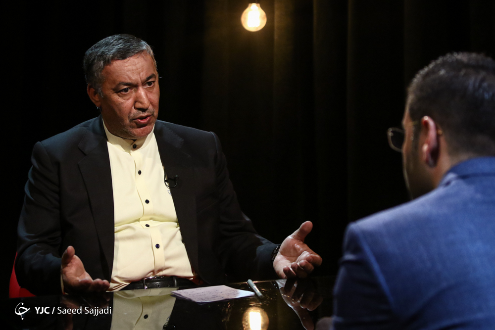 تنظیم بازار ۱۰:۱۰////دلالی از مشکلات خرید و فروش در کشور است--بخشی از احتکار&zwnj;ها به احتکار در خانه تبدیل شده است---شالی کار و کشاورز قیمت برنج داخلی را تعیین میکند----۵۰ درصد ماهی کنسرو تن وارداتی است-افزایش قیمت گندم ماکارانی را گران کرد