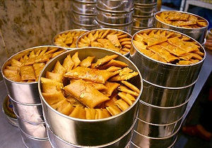 سوهان هویت و شناسنامه استان قم محسوب می‌شود/صادرات ۱۴۰۰ کیلوگرم سوهان قم به قطر و لبنان