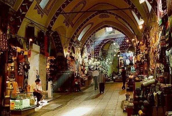 آتش در کمین بازارهای تاریخی ایران/زنگها برای که به صدا درمیآیند؟ آتش در کمین بازارهای تاریخی ایران/زنگها برای که به صدا درمیآیند؟