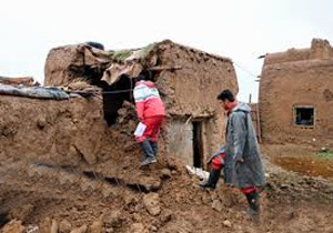 روستاهایی توسعه‌نیافته که به مو بند بودند/ خانه را باید از پای‌بست محکم کرد+تصاویر
