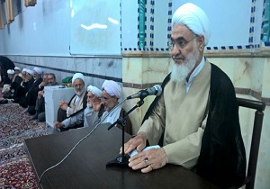 روحانیون از یاری رساندن به فقرا دست بر نمی‌دارند
