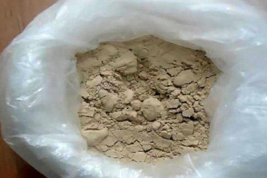 کشف بیش از یک کیلوگرم هرویین از قاچاقچی زن