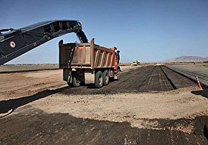 ۱۴ دستگاه از ماشین آلات راهداری همدان به استان لرستان اعزام شد/واگذاری خدمات دهی منطقه چگینی  به همدان
