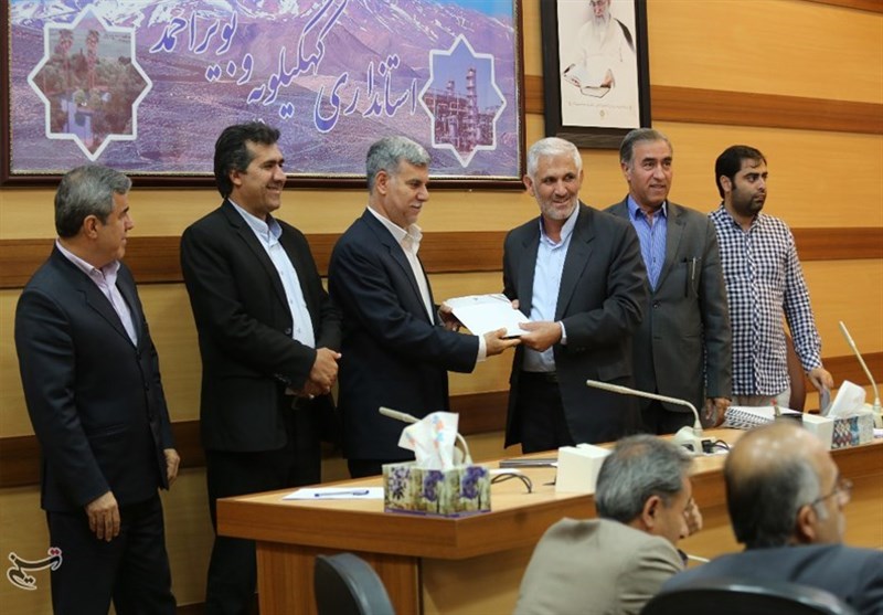 خادمان ستاد سفر کهگیلویه و بویراحمد تجلیل شدند