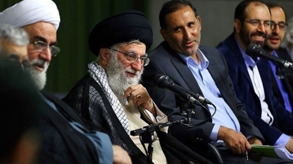 شاعران امشب افطار را میهمان رهبر انقلاب هستند