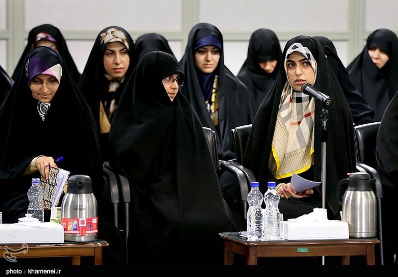 دیدار سالیانه شاعران با رهبر معظم انقلاب چه تأثیری بر شعر امروز گذاشته است؟