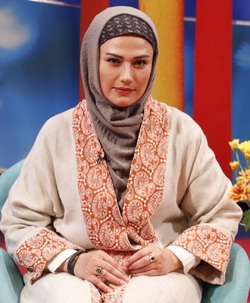 لادن مستوفی در &laquo;دروغ می گوید&raquo;