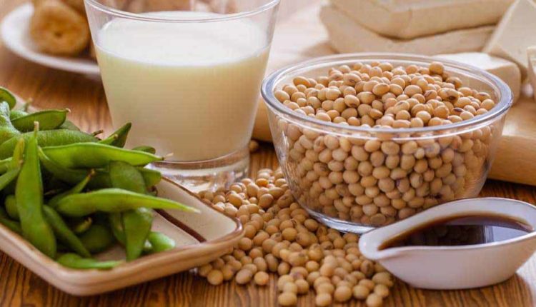 جلوگیری از سرطان سینه با ۱۵ خوراکی سالم