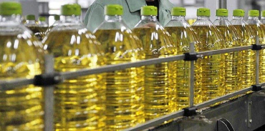 کشف ۳۰ تن شکر و روغن نباتی در محدوده انبار نفت