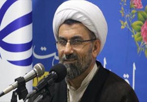 توزیع سبد مهربانی اوقاف در سیمرغ