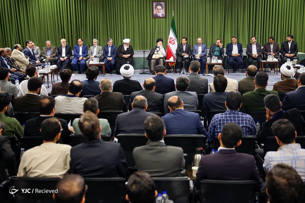 شاعران در محضر رهبر انقلاب چه اشعاری را خواندند؟+ متن اشعار