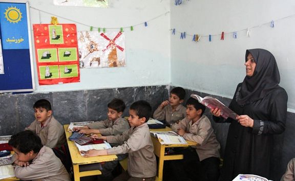 مهرماه؛ ۱۸هزار دانشجو معلم وارد آموزش و پرورش می‌شوند/ فرهنگیان می‌توانند تا ۳۵ سال ادامه خدمت دهند