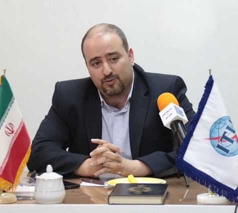 دیدار   وحید یزدانیان رئیس جدید پژوهشگاه ارتباطات و فناوری اطلاعات با خانواده شهدای پژوهشگاه
