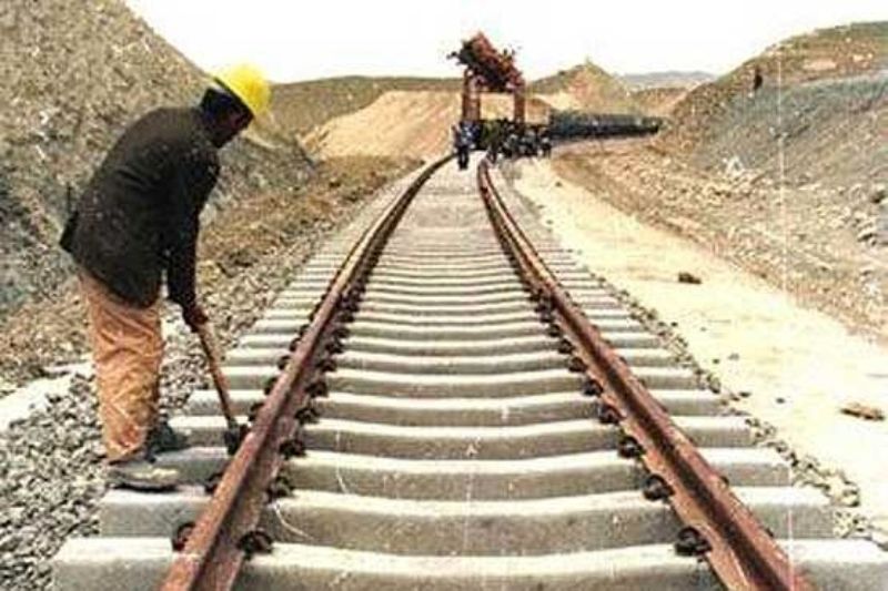 اتمام راه آ&zwnj;هن خواف- هرات نیازمند ۱۰۰ میلیارد تومان منابع مالی است/ ساخت محدوده ایرانی راه آهن خواف- هرات به پایان رسیده