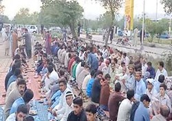 برگزاری مراسم شب قدر در انگلستان + فیلم